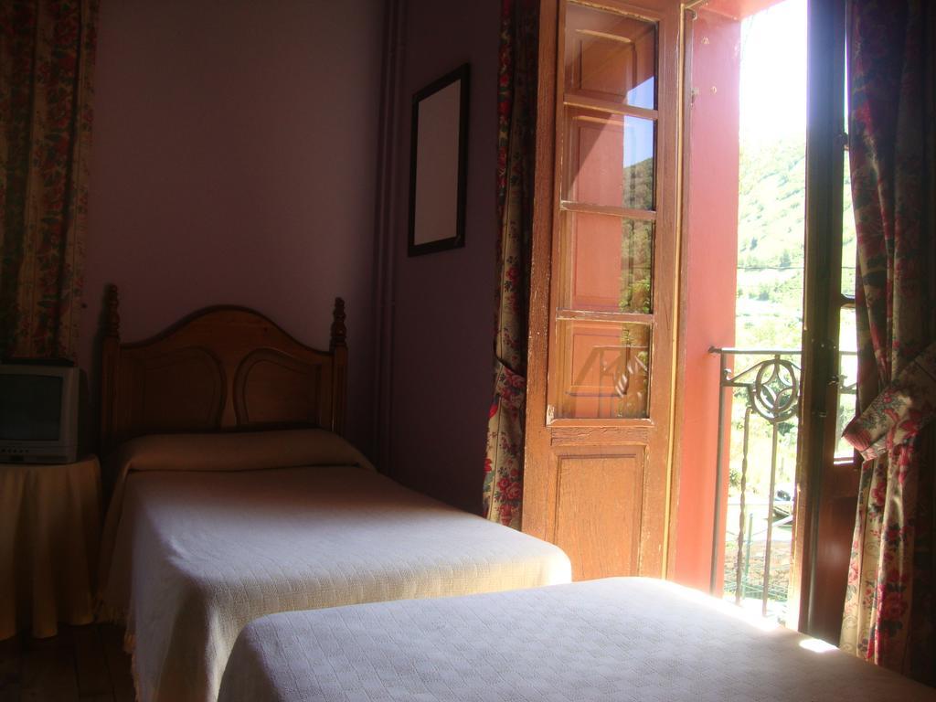 Hotel Rural Genestoso Oda fotoğraf